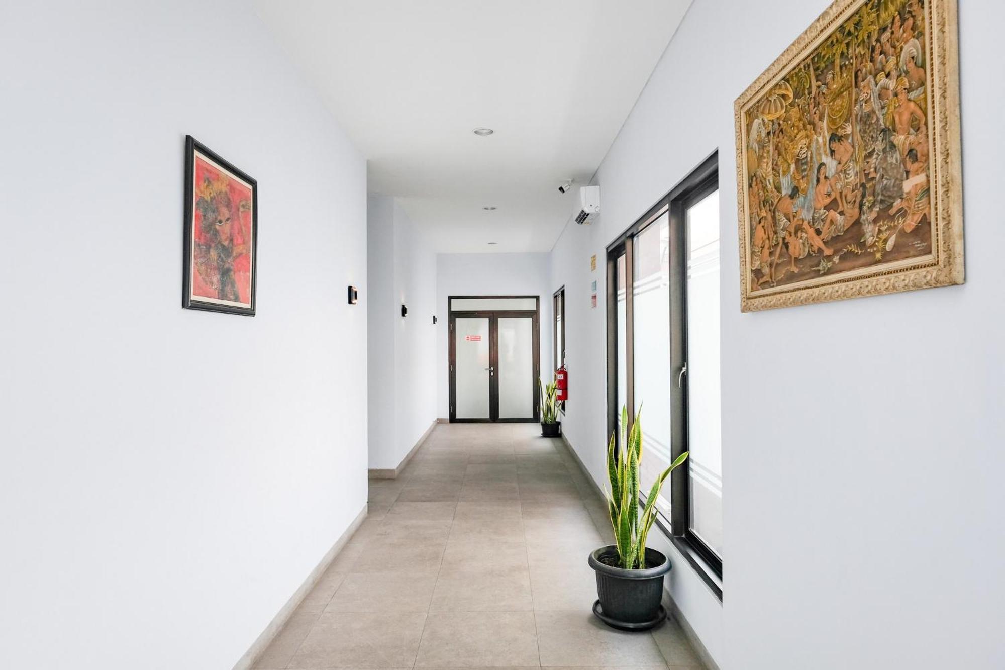 Sans Hotel Rajawali Surabaya By Reddoorz Krembangan Eksteriør bilde